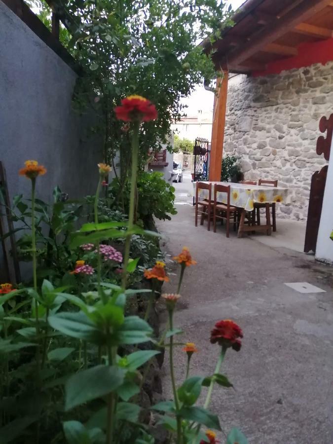 B&B Daddanca Ales Exterior photo